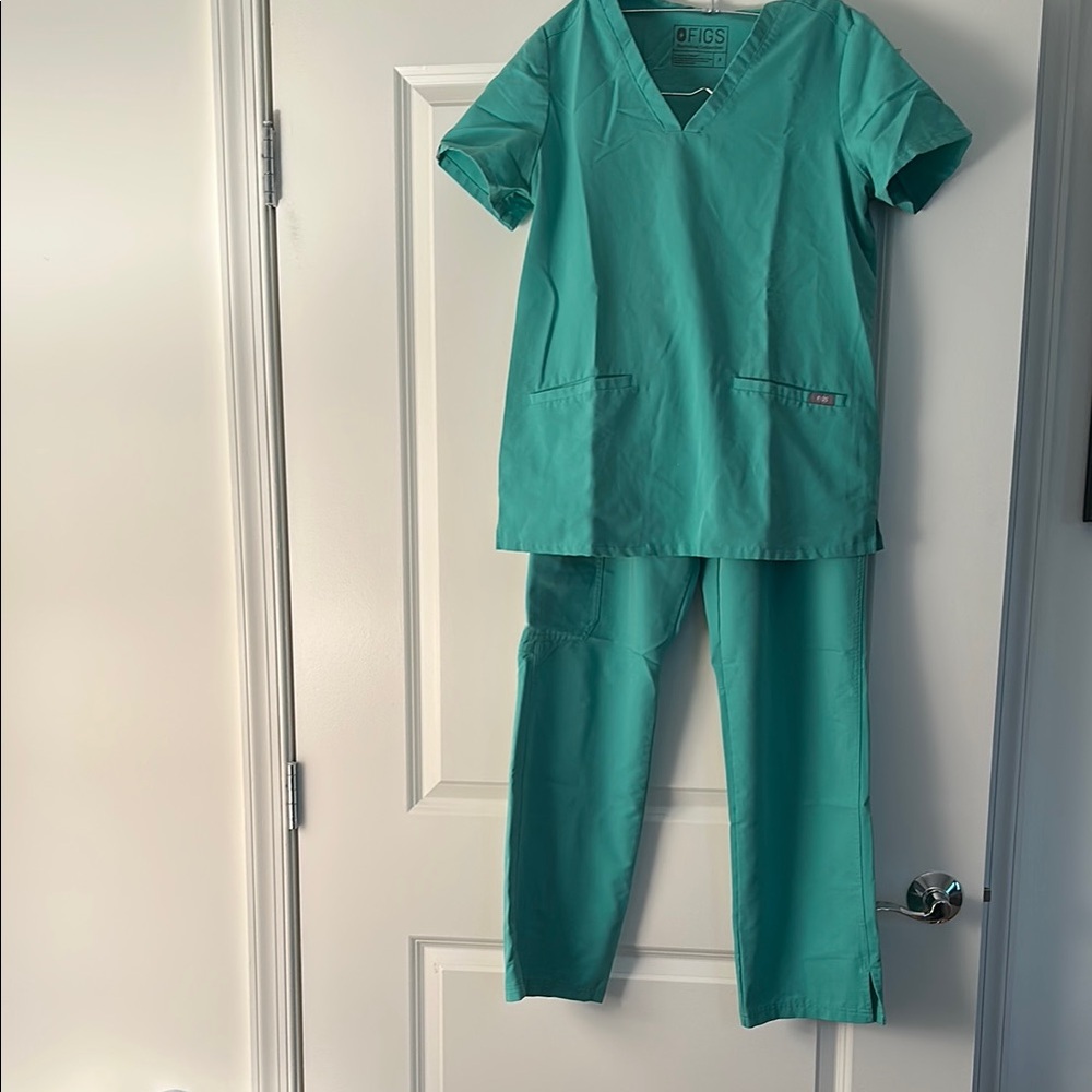 Figs Aqua Scrub Set